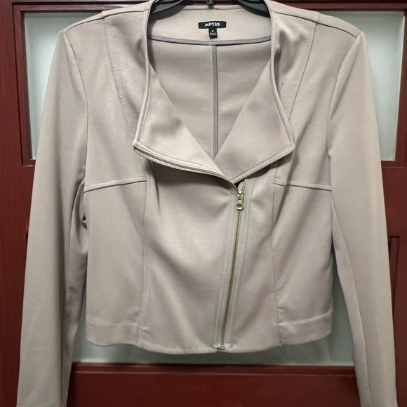 Apt.9 Blazer - Picture 3 of 4